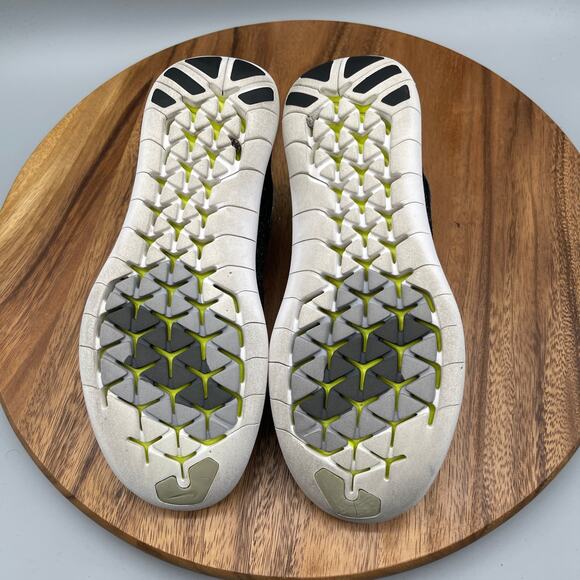 Nike Free RN Motion Flyknit Shoes Womens Size 9 Black Running Comfort Walking - Picture 7 of 8